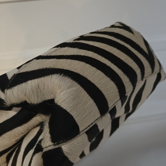 Maurizio Taiuti Zebra Print Women's Bag with Tan Accents - Picture 6 of 12